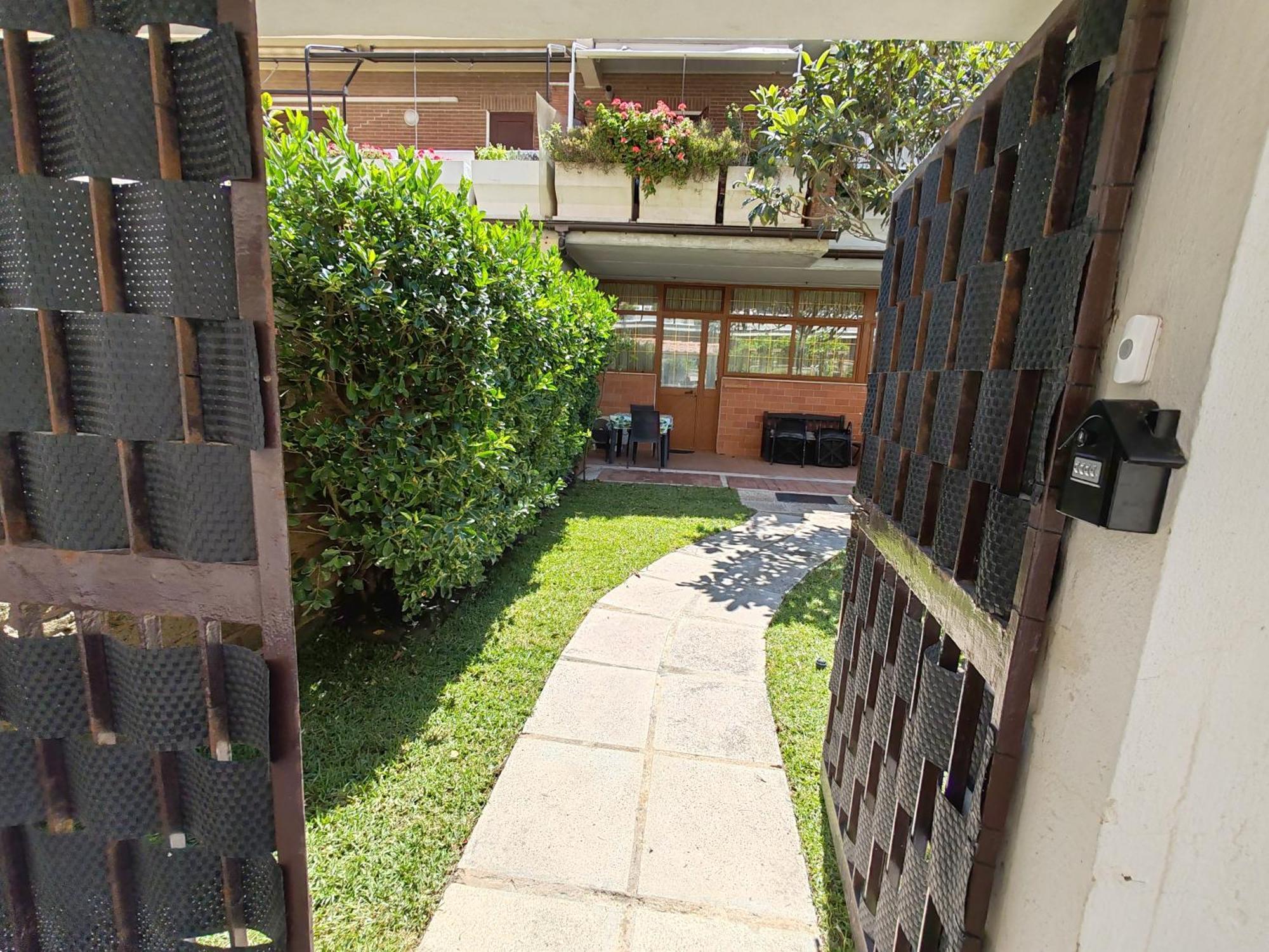 Ostia Home Exteriör bild